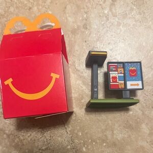 McDonald’s mini meal toy